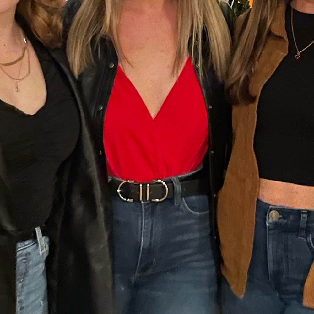 TOBI red plunging V neck bodysuit.size s